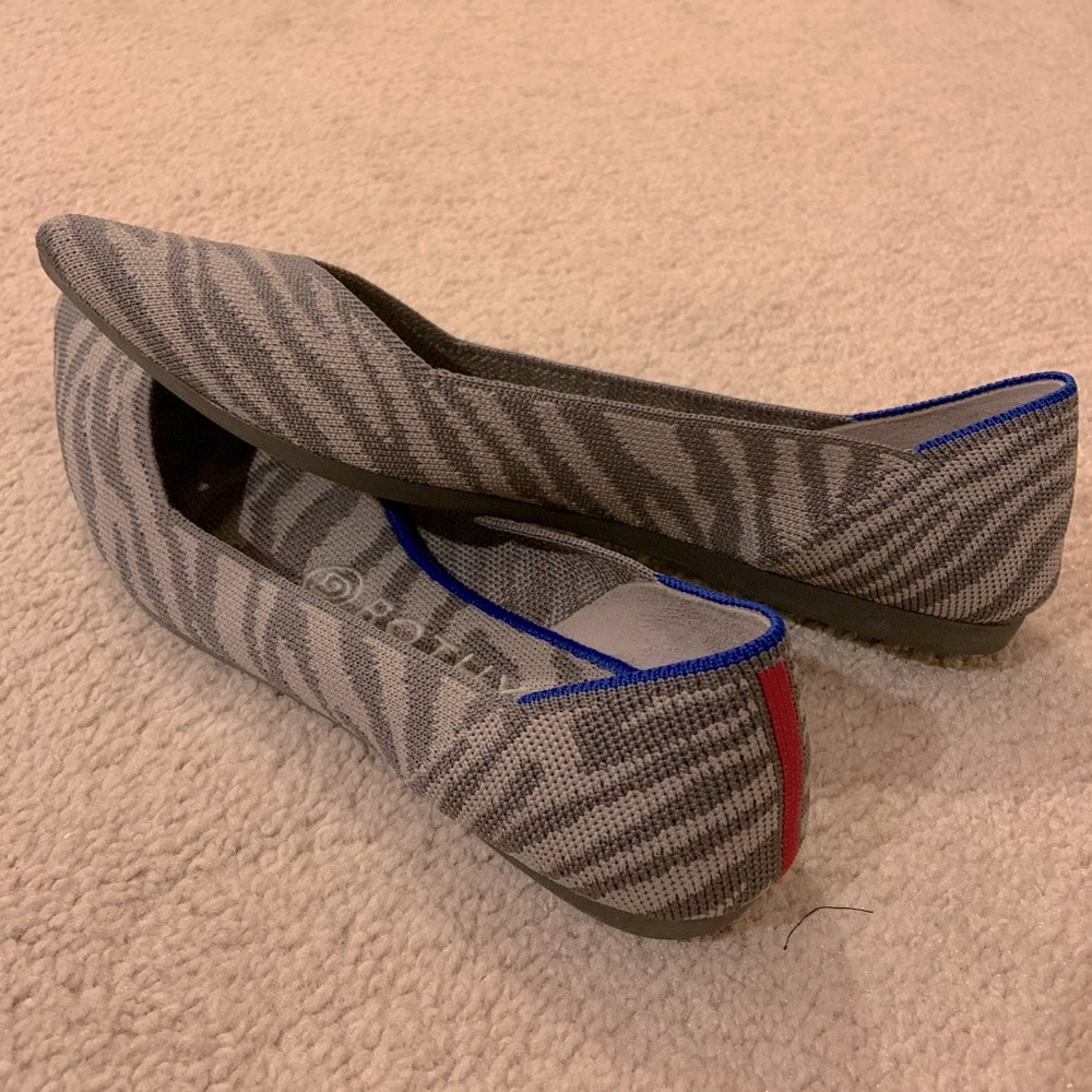 [SOLD] Rothy’s Grey Zebra Points (Size 8)